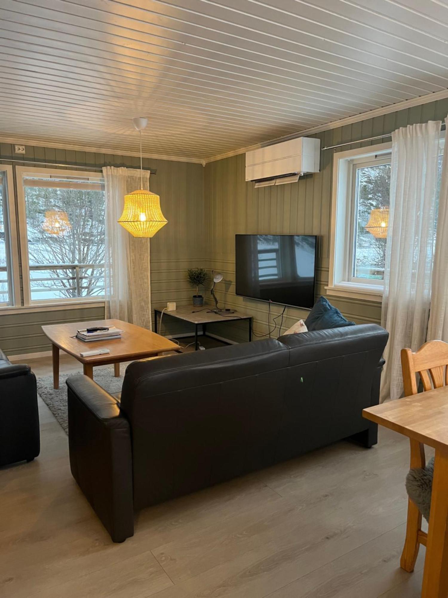 Efjord And Stetind Resort - Cabin Kobbernestinden Ballangen Eksteriør billede